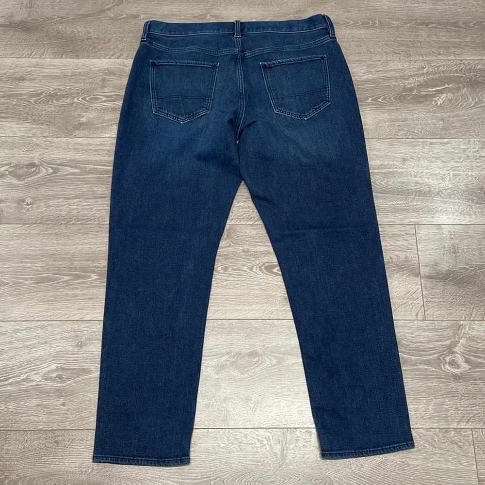 Banana Republic Travel Jean Athletic Fit Dark Rinse Denim 35x32